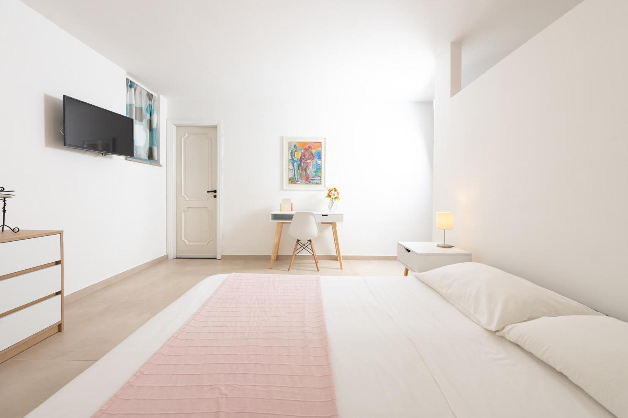 Gioia 13 Rooms & Apartments Procida Exterior photo